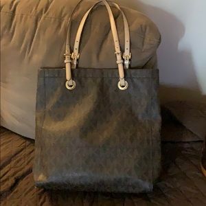 Michael Kors Brown Tote Snap Closures